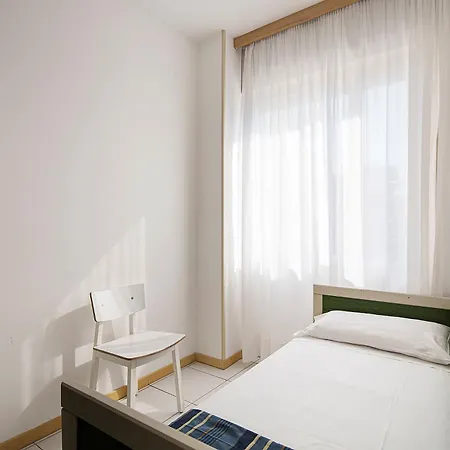 ホリデーパーク Isaresidence