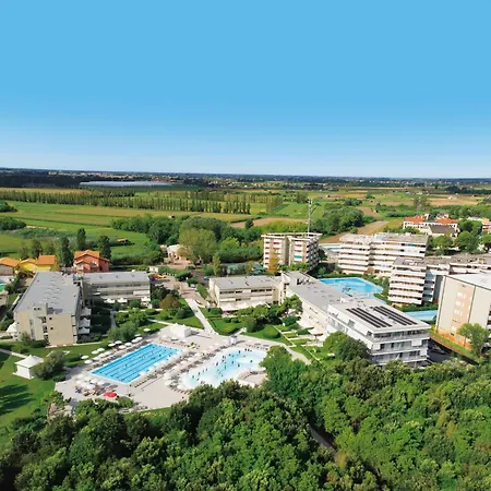 Isaresidence Holiday park 3*