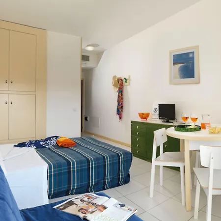 Isaresidence ホリデーパーク